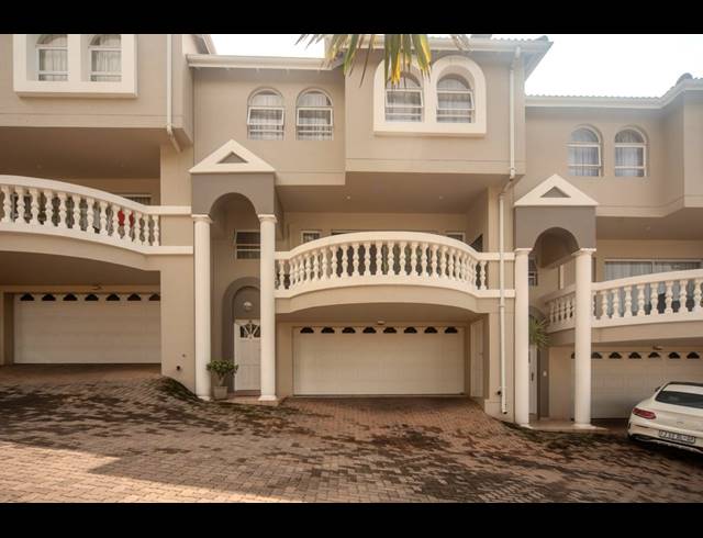 3 BEDROOM TOWNHOUSE FOR SALE IN BRUMA